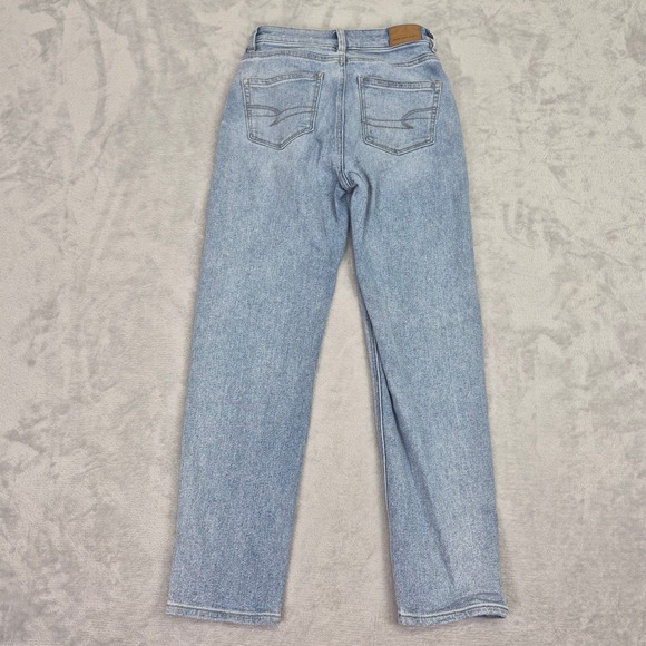 000 Short American Eagle Mom Straight Jeans Light Wash High Denim Women Petite - Picture 4 of 12